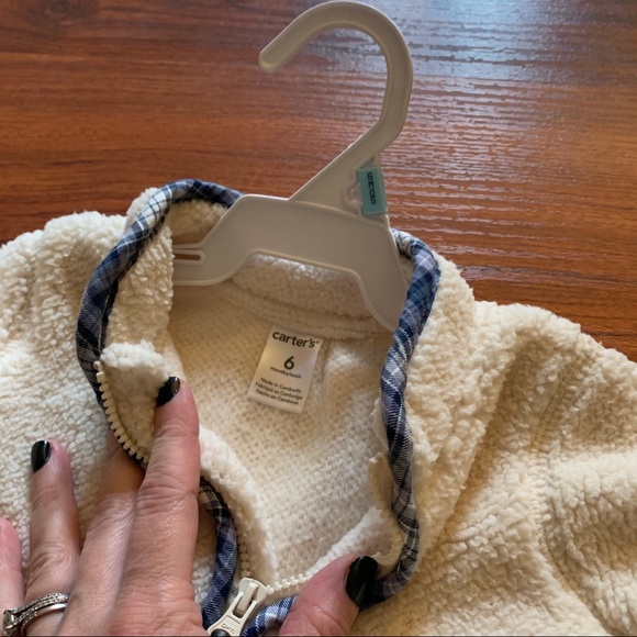 Carter’s 1 piece fuzzy - NWT 6M - Picture 3 of 6